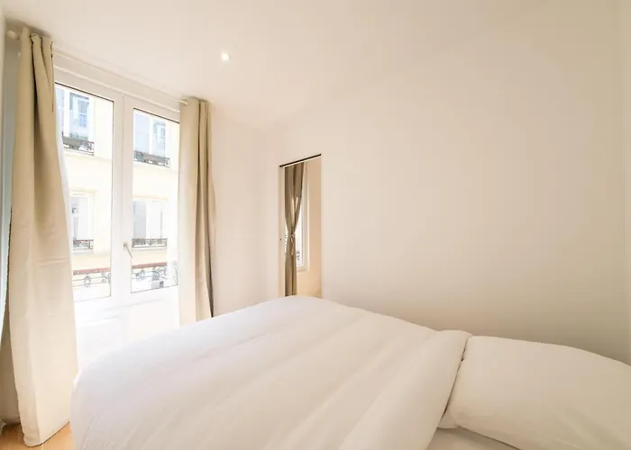 Magic 4p Sacre Coeur Apartment *